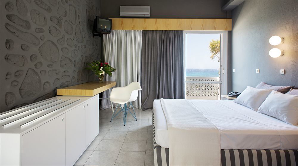 Alkistis Beach Hotel - Adults Only Agios Stefanos  Bagian luar foto